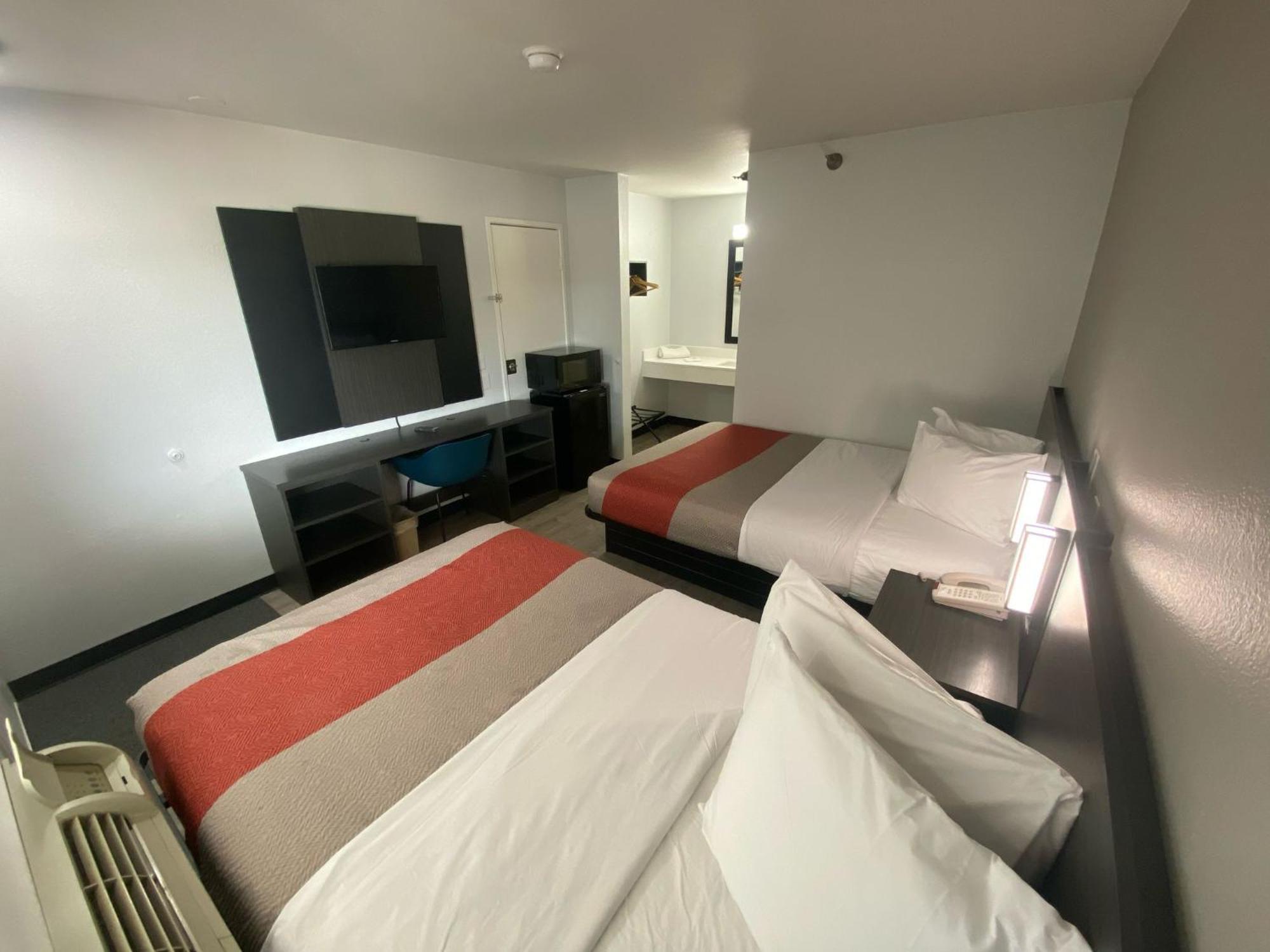 Motel 6-Windsor Locks, Ct - Hartford Экстерьер фото