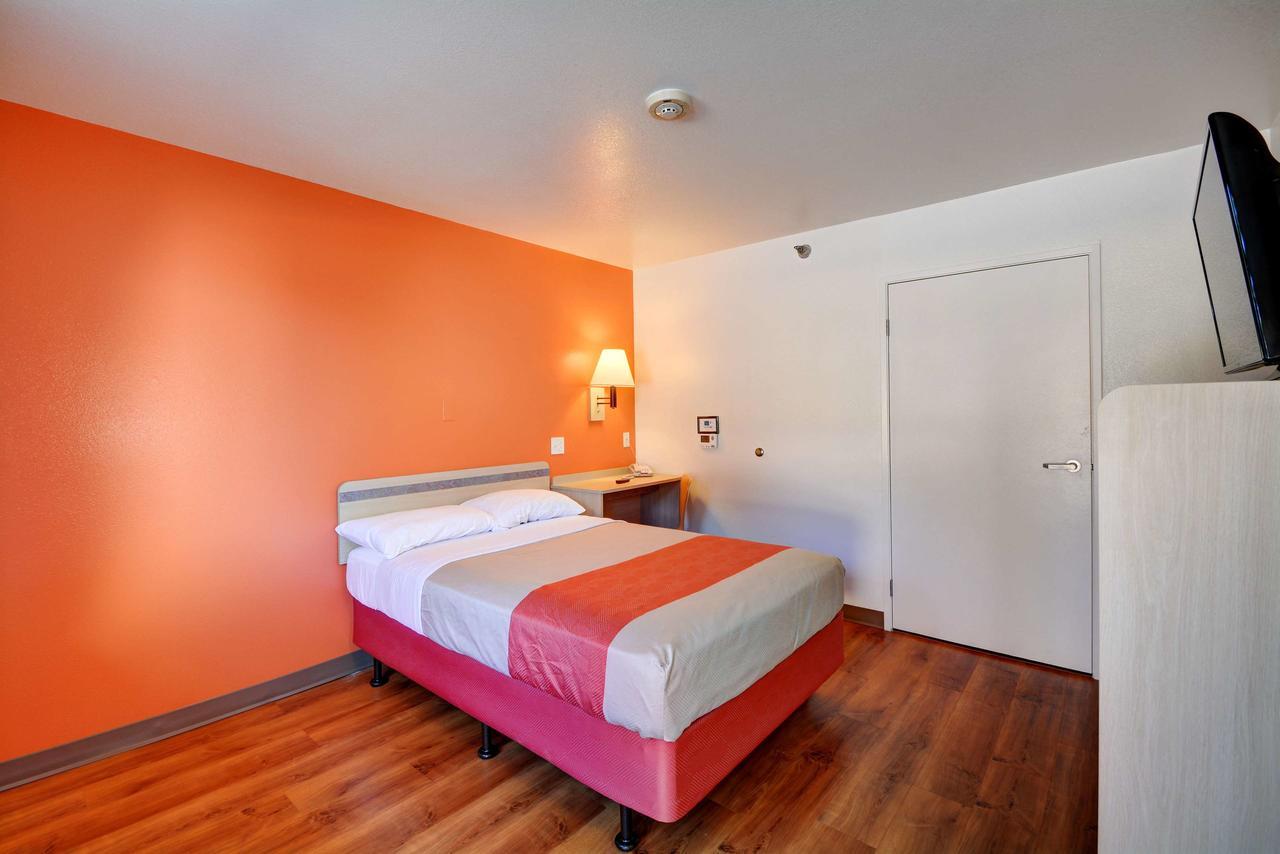 Motel 6-Windsor Locks, Ct - Hartford Экстерьер фото