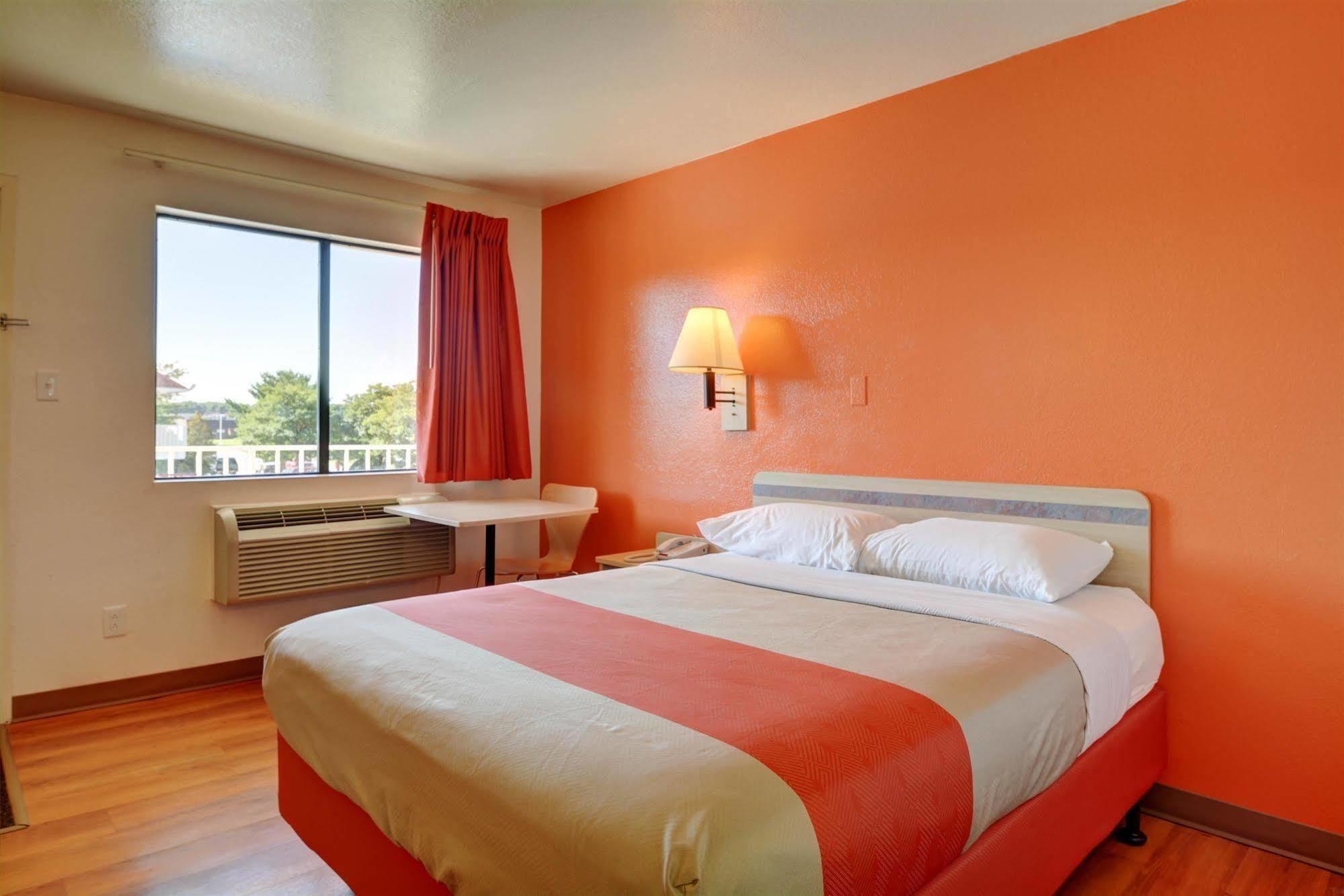 Motel 6-Windsor Locks, Ct - Hartford Экстерьер фото
