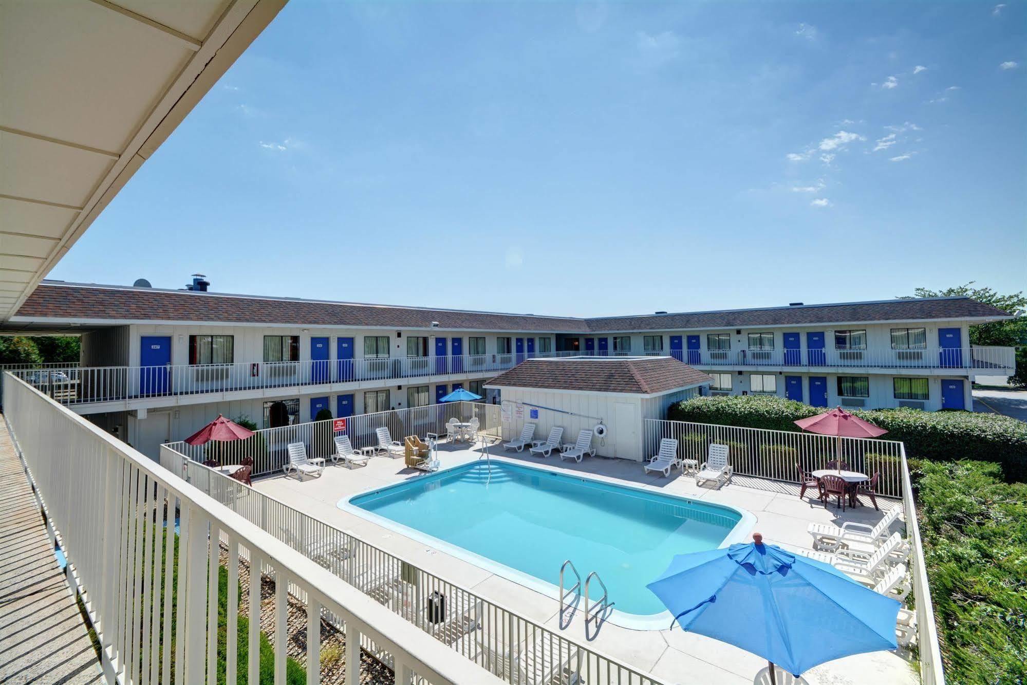 Motel 6-Windsor Locks, Ct - Hartford Экстерьер фото