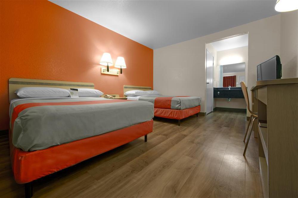 Motel 6-Windsor Locks, Ct - Hartford Номер фото
